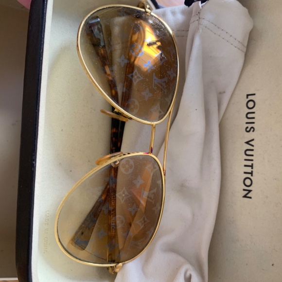 LV signature sunglasses - Picture 3 of 6